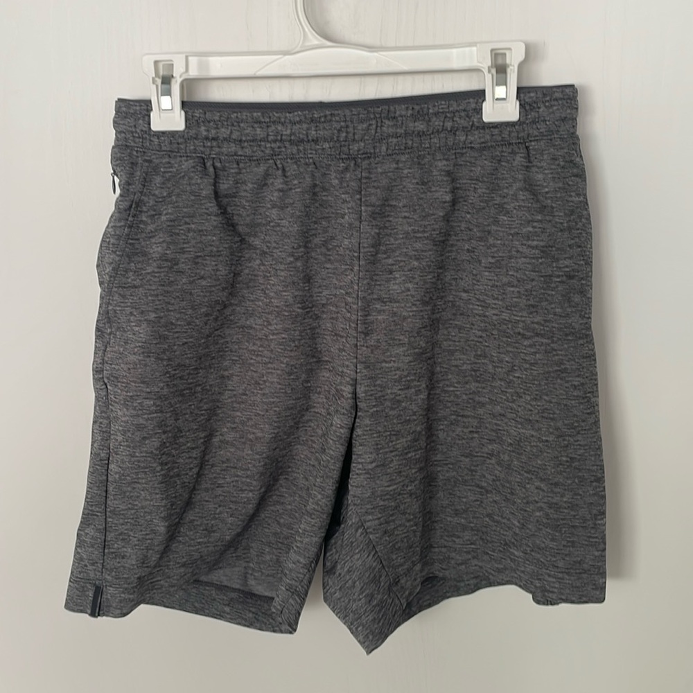 UNIQLO Grey Medium Athletic Shorts